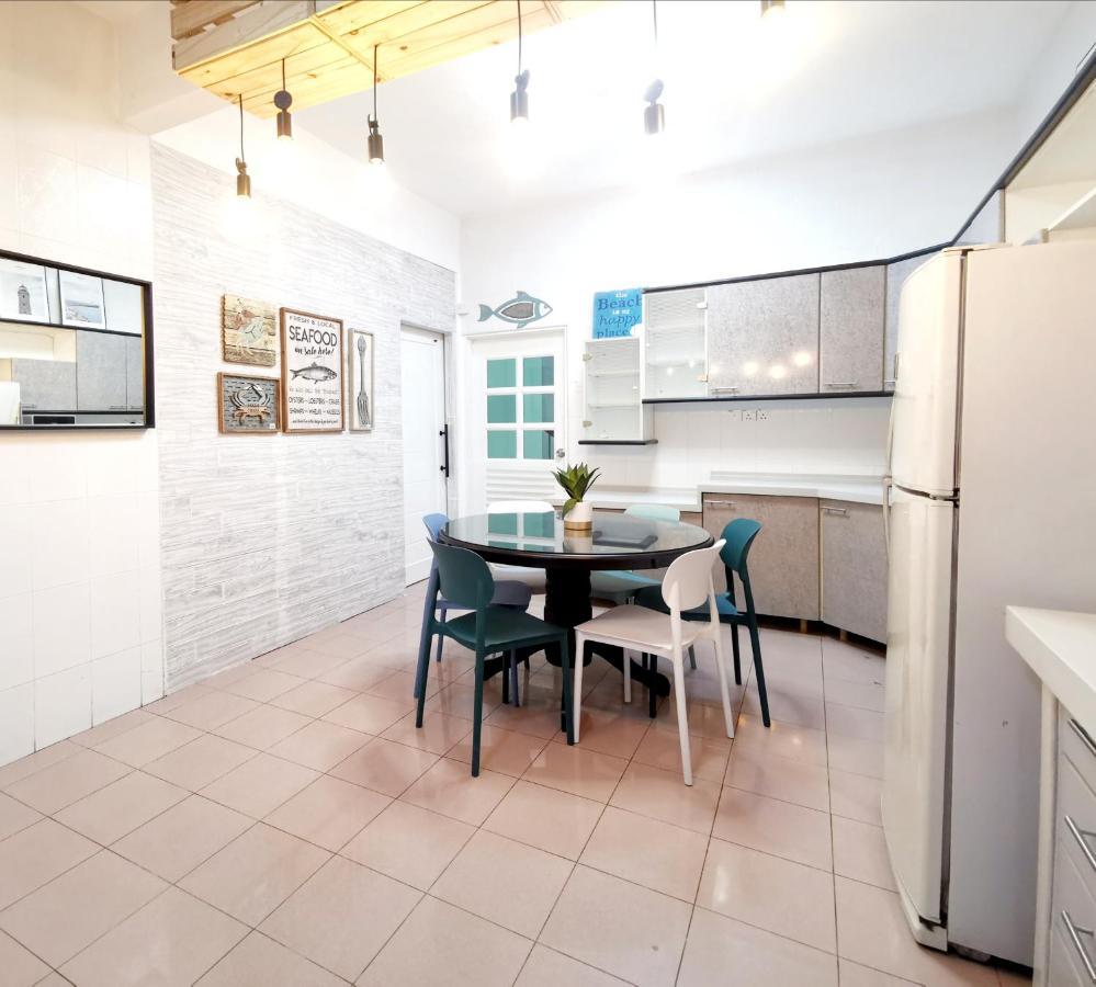 527 Beachhouse L 5 Bedroom With Swimming Pool - 3Min Walk To The Beach Tanjung Bungah  Ngoại thất bức ảnh