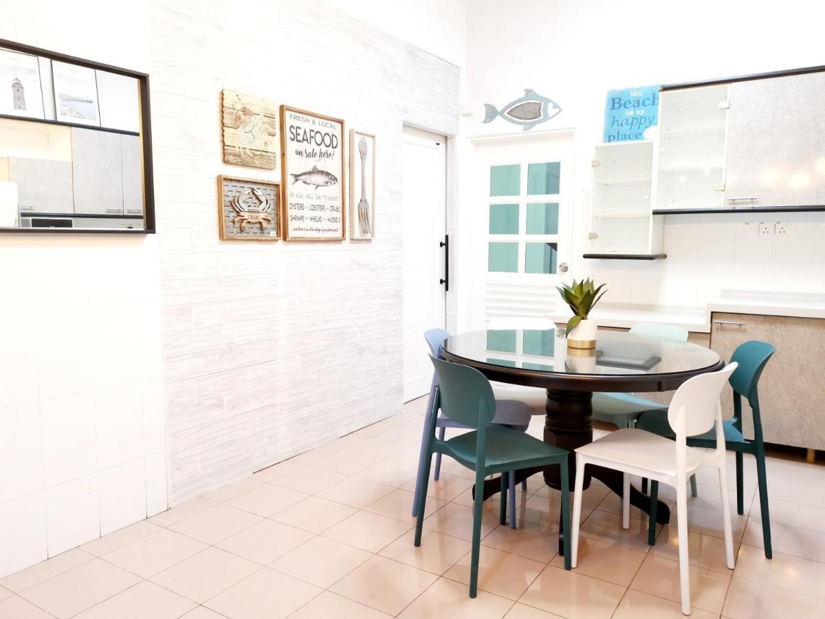 527 Beachhouse L 5 Bedroom With Swimming Pool - 3Min Walk To The Beach Tanjung Bungah  Ngoại thất bức ảnh