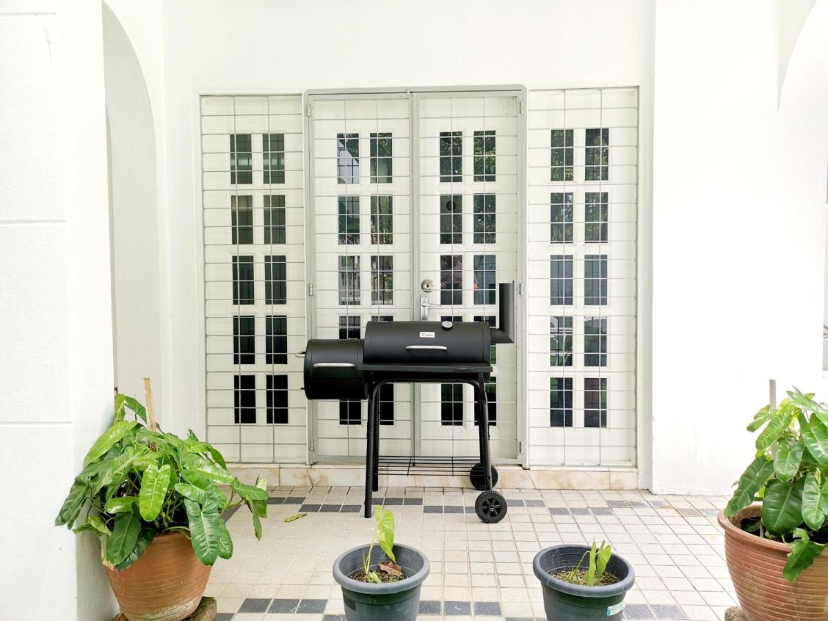 527 Beachhouse L 5 Bedroom With Swimming Pool - 3Min Walk To The Beach Tanjung Bungah  Ngoại thất bức ảnh